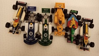 6 F1 SCALEXTRIC CARS