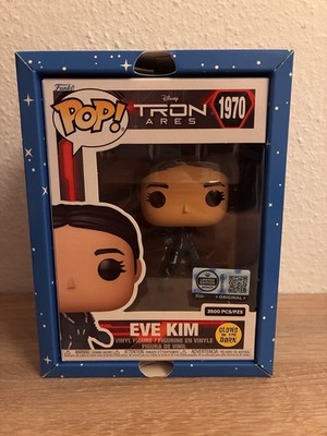 Tron Ares Eve Kim#1970 Limited Edition Glows in the Dark 3500 Pcs Figur