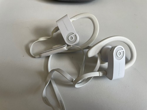 Beats by Dr Dre Powerbeats3 Wireless In-Ear Hook Headphones White Pre-Owned - Picture 3 of 5