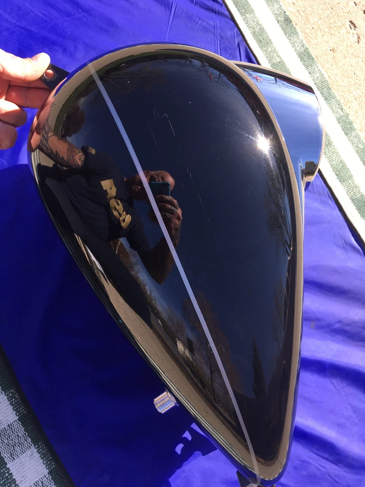 Harley Oem ultra limited gas tank 2014 Up Touring Fuel Injected Injection EFI - Image 4 of 4