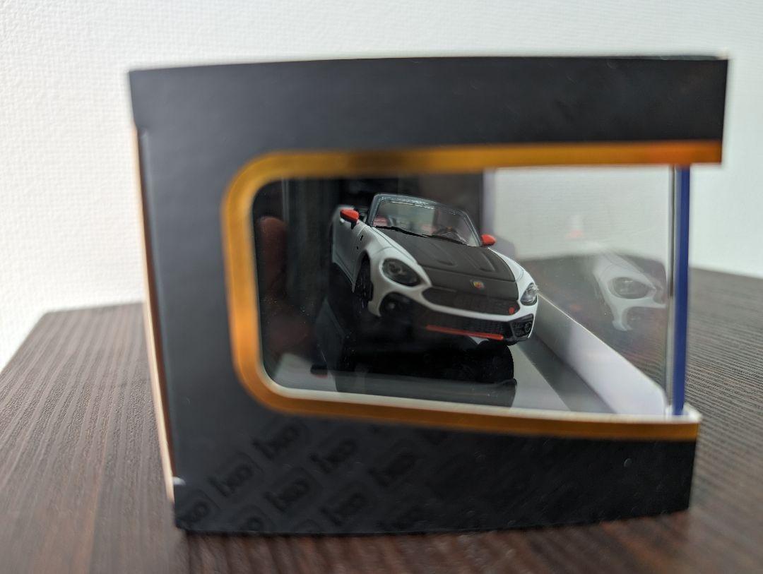 ixo アバルト 124スパイダー 1/43 ミニカー おまけ トミカ 付き