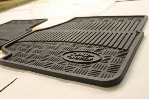 Genuine Land Rover Defender R380 TD5 300 TDI front rubber floor mat kit 90/110 - Picture 11 of 11