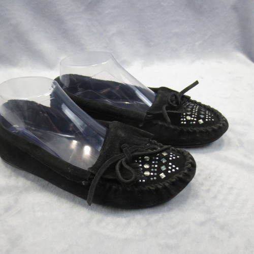 Mocasines Minnetonka para mujer talla 8,5 negro gamuza cuero sin cordones mocasines tachuelas - Imagen 5 de 12