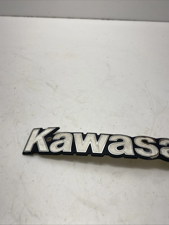 ♻️ Emblema insignia tanque combustible Kawasaki Z1300 Kz1300 1979 - 1982 ♻️ Foto 3 de 4