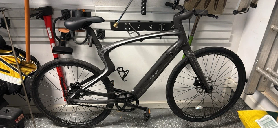 Urtopia Carbon e-Bike - Image 4 of 4