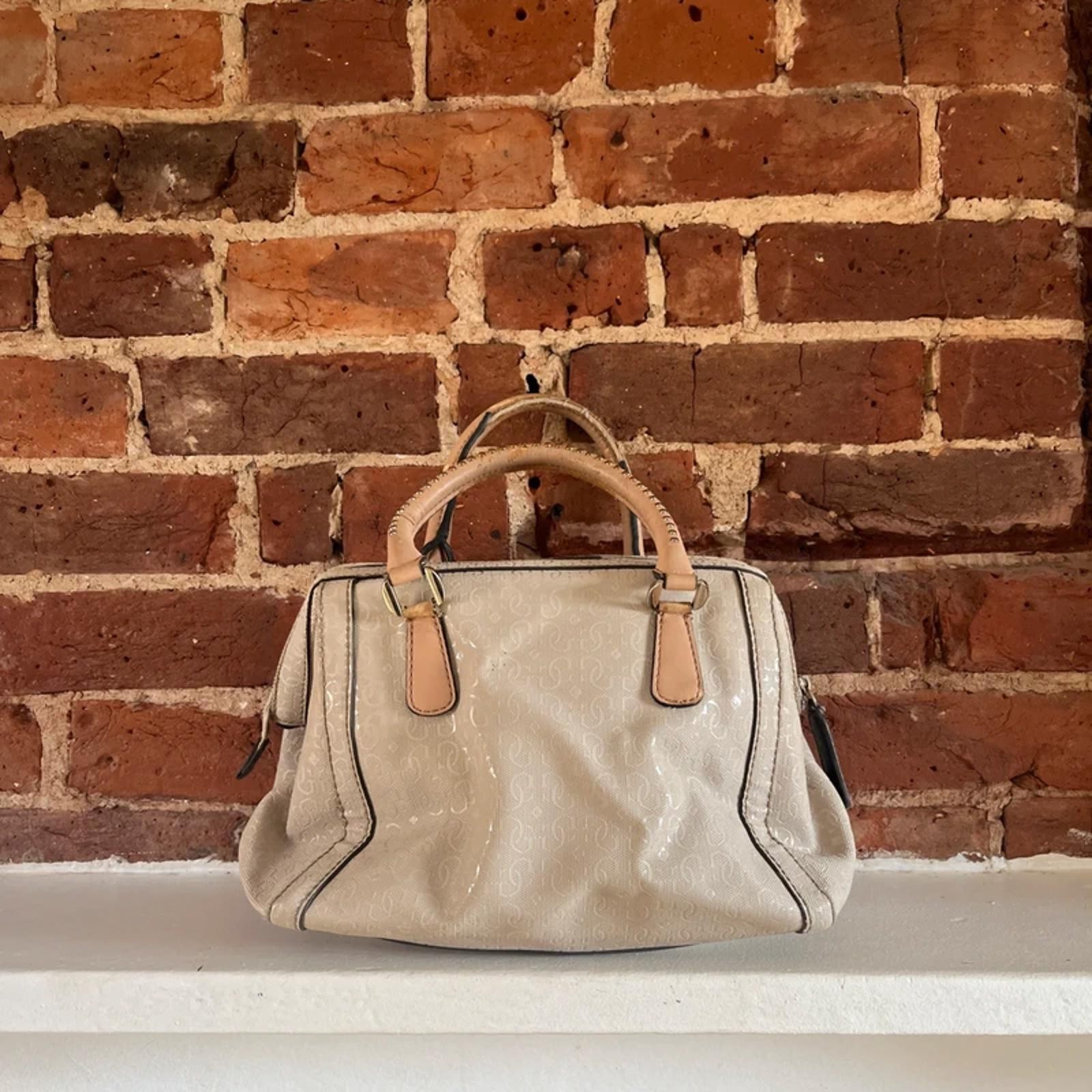 Vintage Y2K Guess White Small Leather Handbag image 5