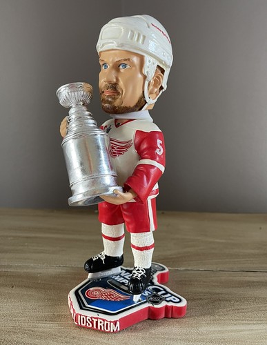 NICKLAS LIDSTROM Detroit Red Wings 2008 NHL Stanley Cup Trophy Bobblehead NIB! - Picture 9 of 10