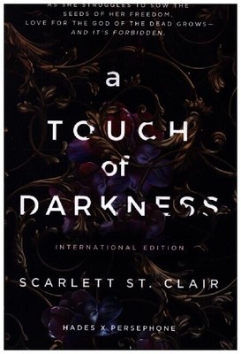 A Touch of Darkness | Scarlett St. Clair | englisch