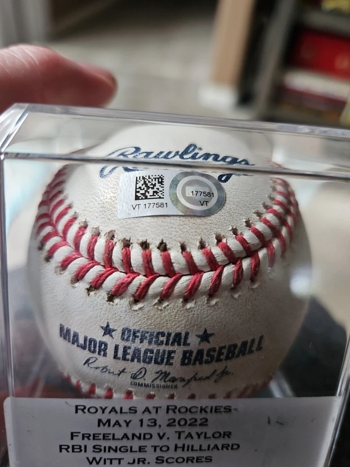 Juego MLB Usado Béisbol Bobby Witt Jr. Puntuaciones (Ejecutar) En Taylor Single 13/05/2022 RC Foto 2 de 4