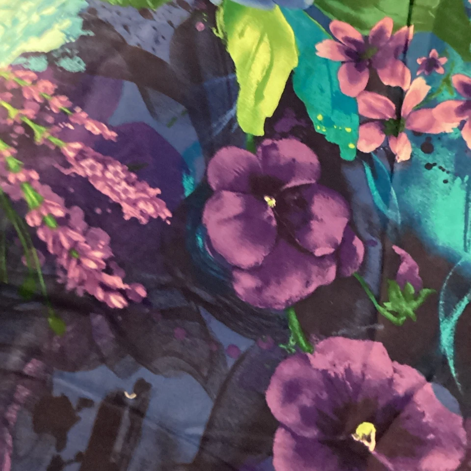 Tela, morados y azules, flores grandes, 5 yardas 27 pulgadas por 21 pulgadas Foto 4 de 4