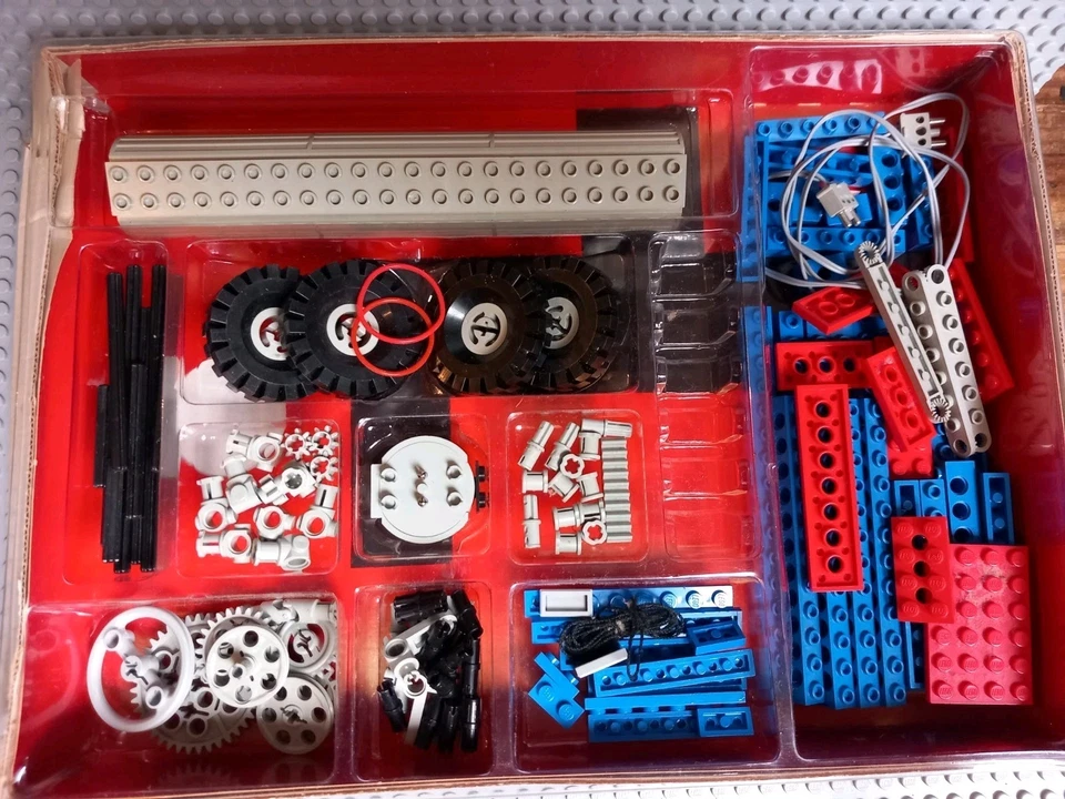 LEGO Technic 8050 Universal Building Set, photo 2 sur 5