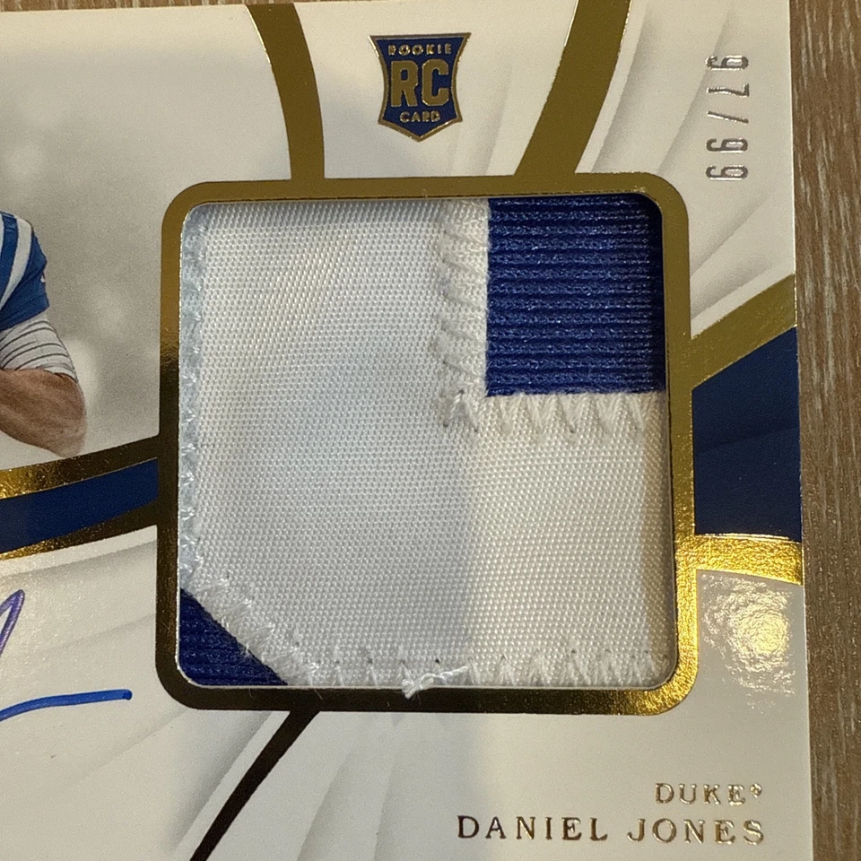 2019 Panini Immaculate #116 RPA Daniel Jones Auto /99 On Card Rc Colts 📈 - Image 2 of 3