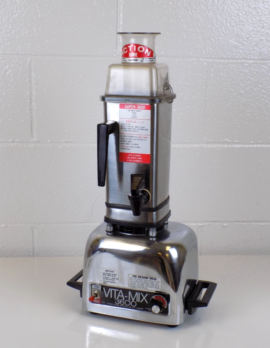 VITAMIX 3600 Blender/Juicer Stainless Steel NEW GASKET PROFESSIONAL EUC