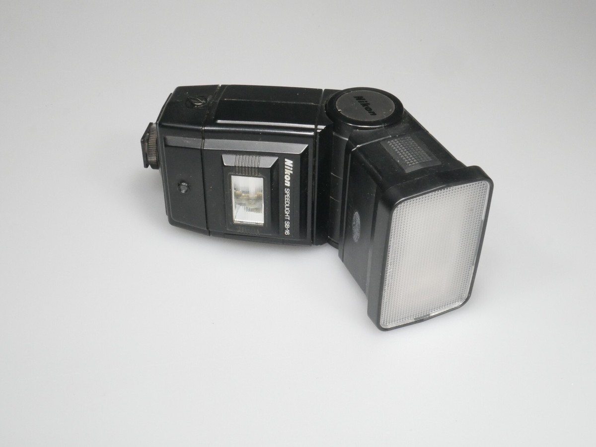 ニコン AS-9 (ニコンSB-16用) NIKON SPEEDLIGHT SB-16 & AS-9 SHOE MOUNT W/CASE FOR Nikon