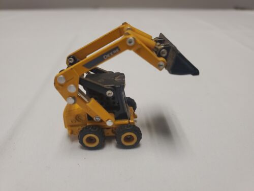 Rare! Ertl 1/32 scale John Deere 320 Skid Steer, model loader with Brown cab! - Picture 3 of 11