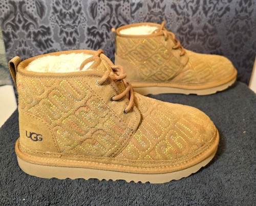 Ugg-Teen Girl's Neumel li Graphic Stitch tan fur lace-up boot/shoe size 5 - Picture 4 of 7