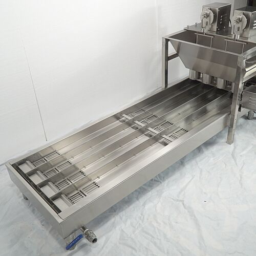 Kolice Commercial Large Capacity Automatic 4 Rows Doughnut Machine 12 Molds - Picture 7 of 11