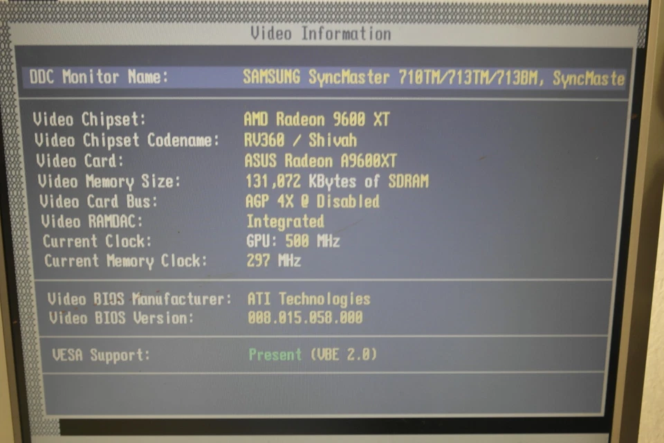 ASUS A9600XT Ati Radeon 9600 XT 128 MB AGP DVI A-video VGA graphics card - Image 2 of 4