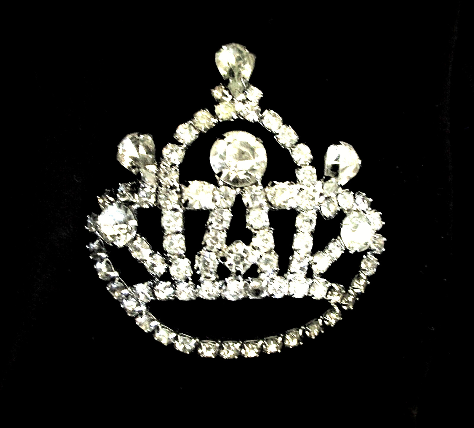 VINTAGE 1950'S RHINESTONE CROWN BROOCH BY CATHE CAL… Gem