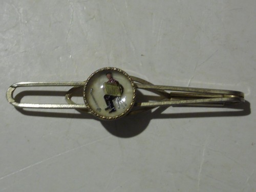 Beautiful vintage Strattons tie clip, man playing accordian - Picture 2 of 9