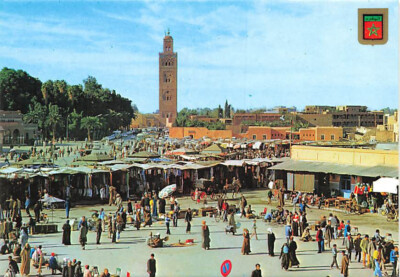 alte AK Djemaa El Fna y la Koutoubia Pl. Marrakesch ungel. Ansichtskarte R3113j