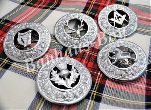 KILT FLY PLAID BROOCH LGE CENTRAL CREST SCROLLING THISTLE BORDER CHROME MENSWEAR - Picture 5 of 26