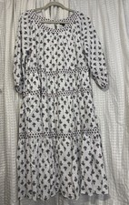 ANN TAYLOR White FLORAL PRINT DRESS Size Mt ￼