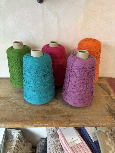 Soft 4 ply cotton yarn - Picture 2 of 2