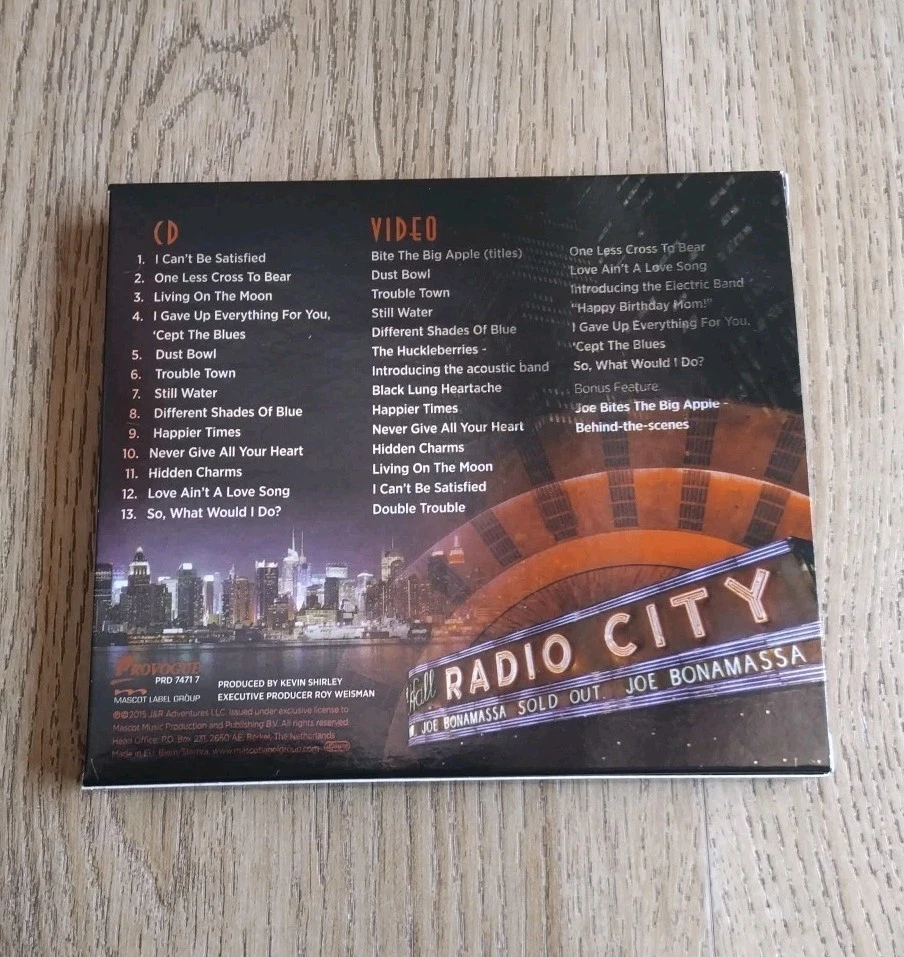 JOE BONAMASSA Live At Radio City Music Hall CD + DVD - Imagen 4 de 4