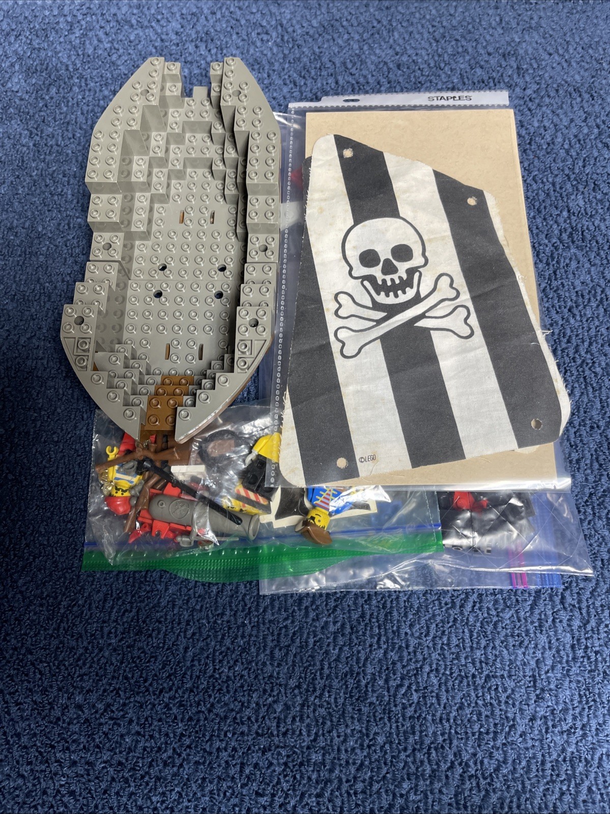 LEGO Pirates 6268 Renegade Runner 100% Complete