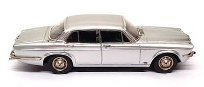 SMTS 1/43 Scale SNV 696M - Jaguar XJ6 4.2 Series 2 Arthur Daley