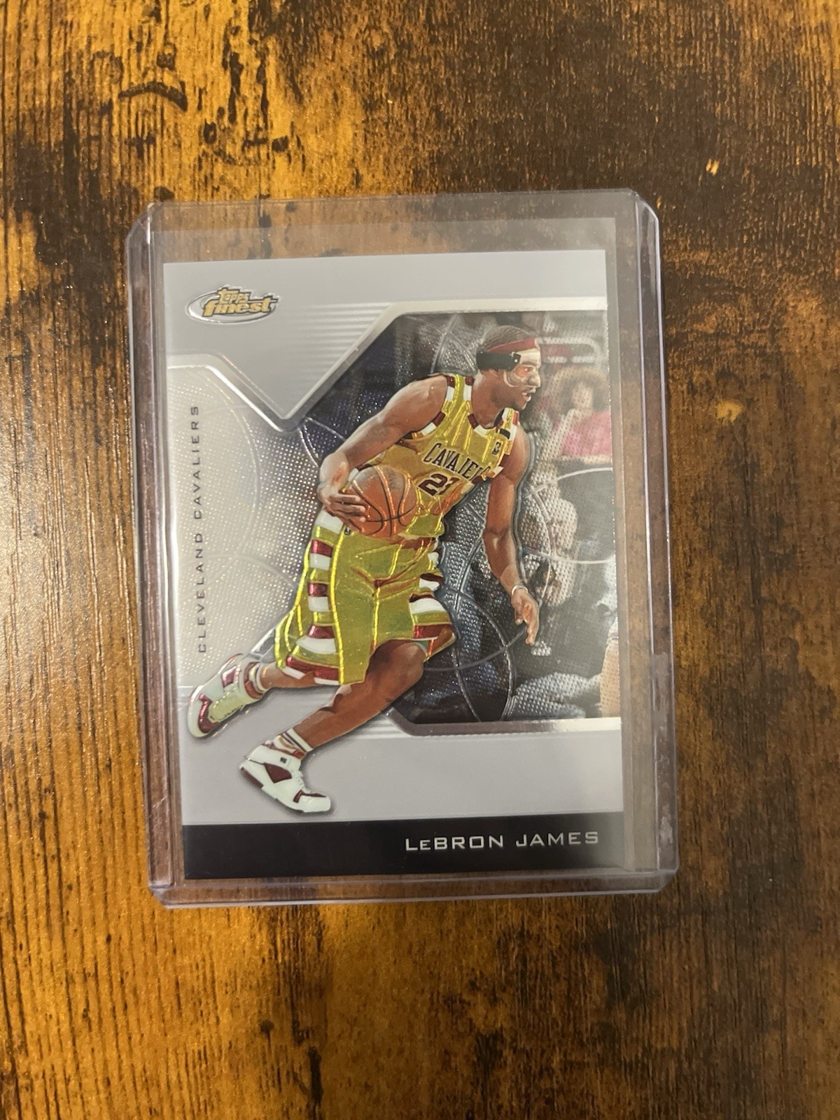 2004-05 Topps Finest - LeBron James #23