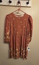 Boho hippie floral flowy midi dress. Woman's small. NWT