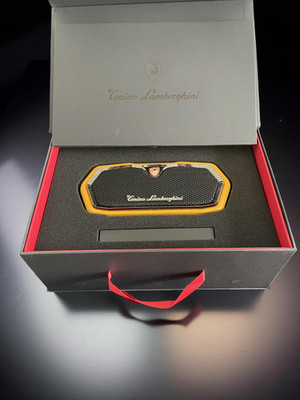 Tonino Lamborghini Bluetooth Lautsprecher   Leder Gelb   Edler Premium Sound