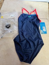 Girl's Arena light drop solid one piece swimsuit size 8-10 nvy/red/blue