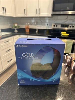 ''NEW'' - GOLD Wireless Headset for PS4 -7.1 Virtual Surround Sound - PRE OWNED