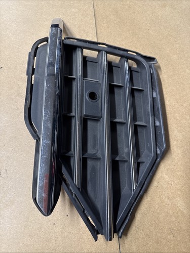 Stoßstangenabdeckung vorne rechts VW TOUAREG CR  760854662J Original