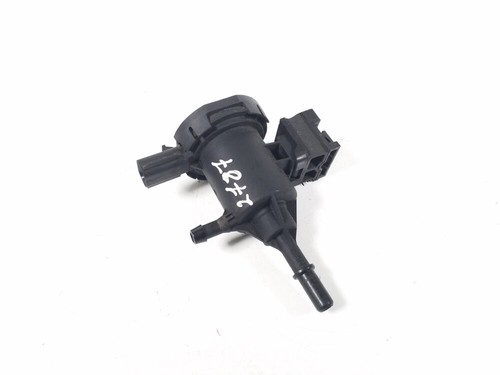 Mercedes Benz E-Klasse W207 2012 Entlüftungsventil A0014760532