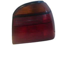 VW Golf 3 / gebr. Rücklicht Heckleuchte rechts 1H6945112 #711