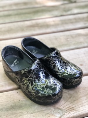 dansko pewter