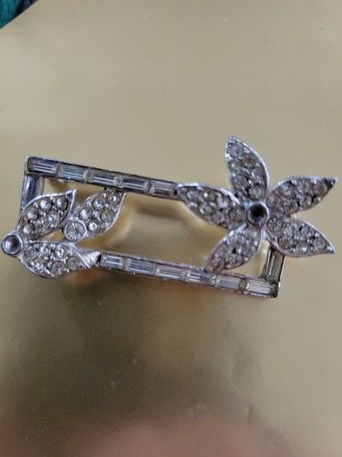 VTG Rhinestone Clear Crystal Flower Brooch Pin Silver Tone - Picture 5 of 8