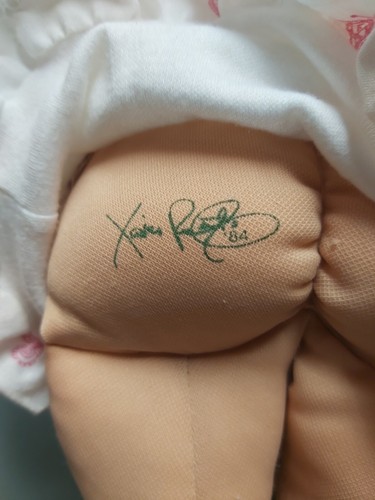 Vintage Cabbage Patch Doll, 1984, Coleco Ind. Wheat Coloured Hair, Green Eyes. - Picture 4 of 6