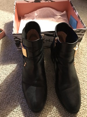 mode and pelle shoes