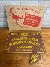 Vintage 1940s Queen Ouija Board + Box & Planchette Occult Witchcraft Spirits