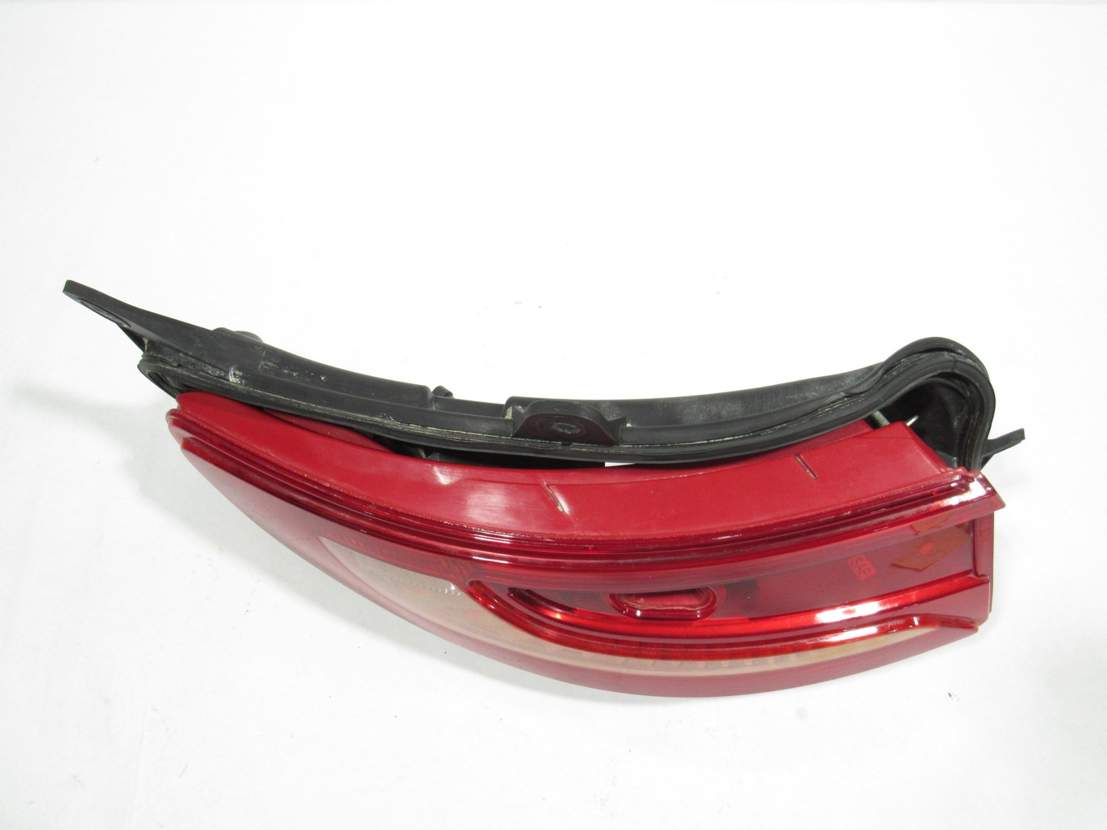 14-18 Aston Martin Vanquish 2014 Rear Left Taillight Tail Light Lamp LED Y2