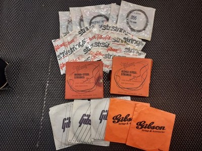 Vintage Gibson Guitar Strings Assorted Lot Case Candy Mona Steel Nilstain