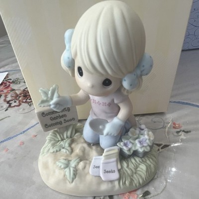Precious Moments Porcelain Figurine Sow Much To Do 2007 Collectors' Club Boxed