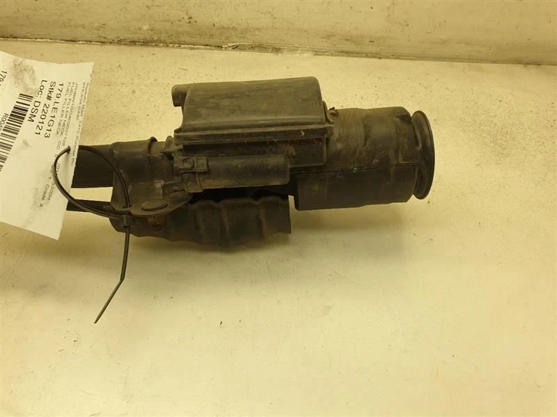 Lexus Es300H 2013 2,5 L 2x2 con cuello de llenado de combustible Foto 2 de 4