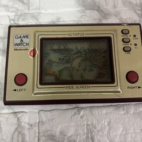 Buy Octopus (Wide Screen (Classic / Pocketsize)) Game & Watch