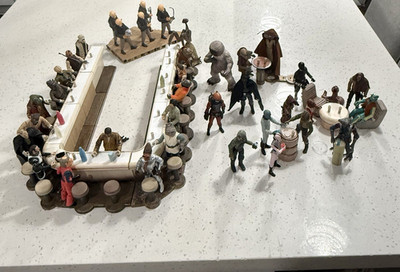 Star Wars Mos Eisley Cantina Playset Scene Lot w/ Action Figures 3.75 38 figures